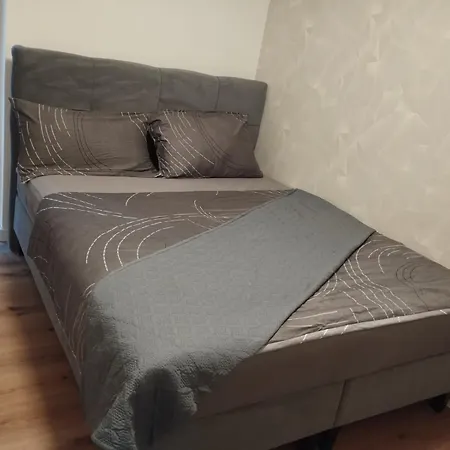 Mistral Apartmán Povljana